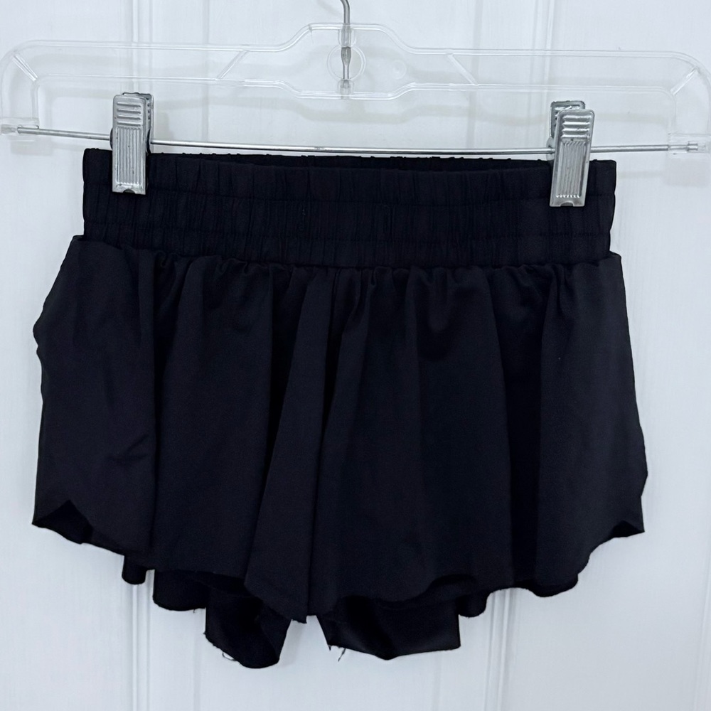 Girls Amazon Brand Butterfly Athletic Shorts in Black